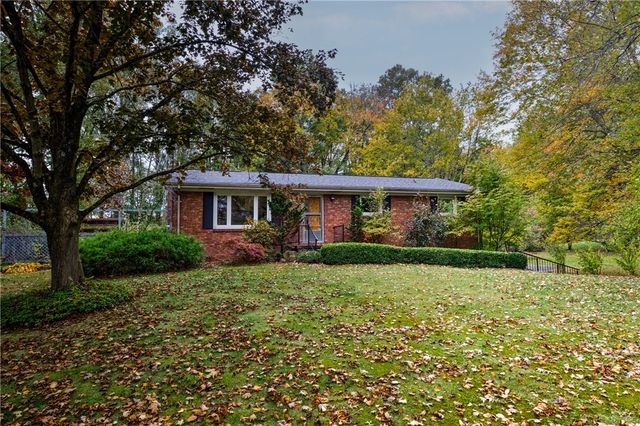 207 Orchard Terrace Dr, Wilmington Twp, PA 16142