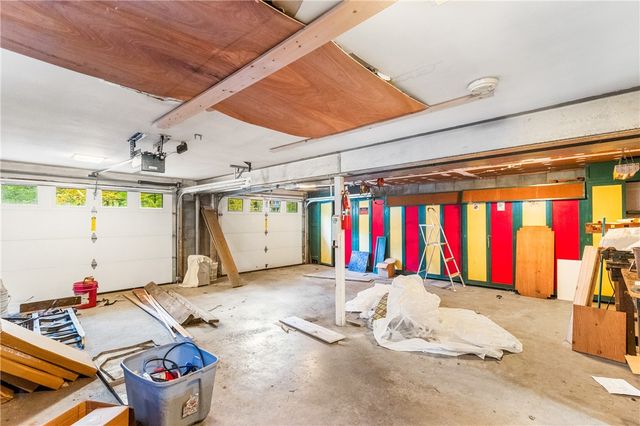 207 Orchard Terrace Dr, Wilmington Twp, PA 16142