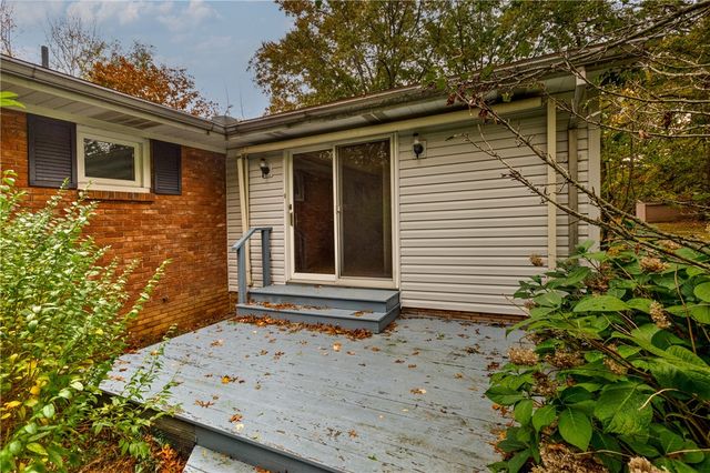 207 Orchard Terrace Dr, Wilmington Twp, PA 16142