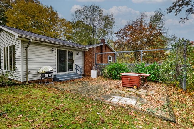 207 Orchard Terrace Dr, Wilmington Twp, PA 16142