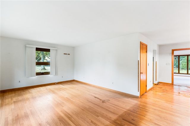 207 Orchard Terrace Dr, Wilmington Twp, PA 16142