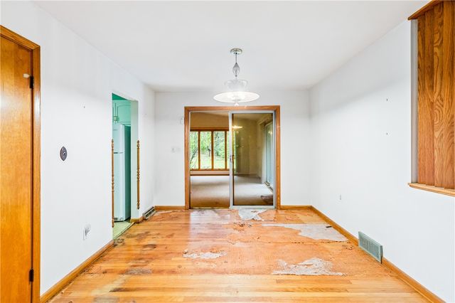 207 Orchard Terrace Dr, Wilmington Twp, PA 16142