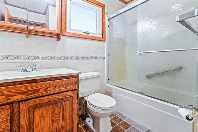 207 Orchard Terrace Dr, Wilmington Twp, PA 16142