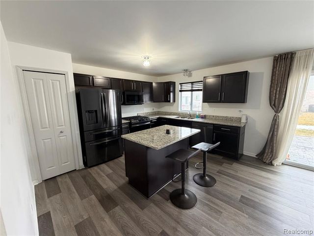 1719 Weeping Willow Court, Ypsilanti, MI 48198