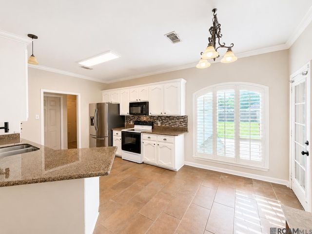 14216 Parkview Dr, Prairieville, LA 70769