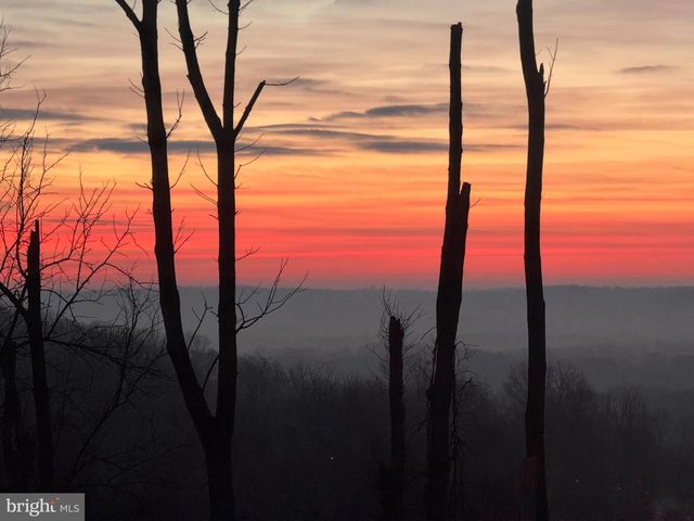 498 MAJOR JOHN WAY, Malvern, PA 19355