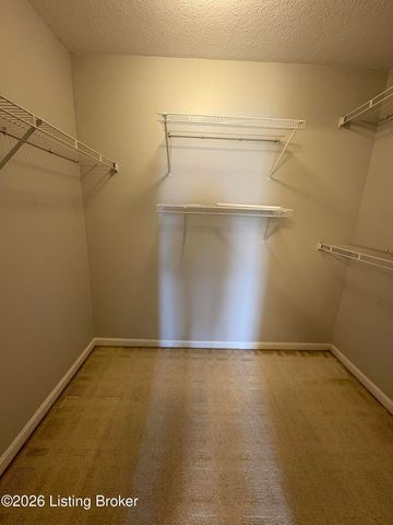 333 Harding Dr, Mt Washington, KY 40047