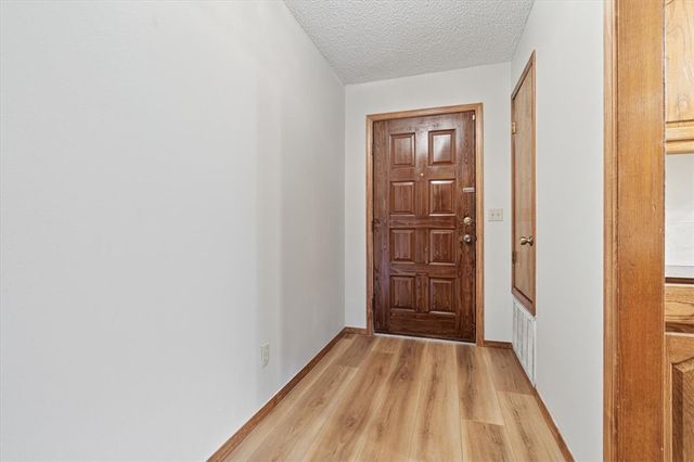 2847 Dove Drive, Fayetteville, AR 72704