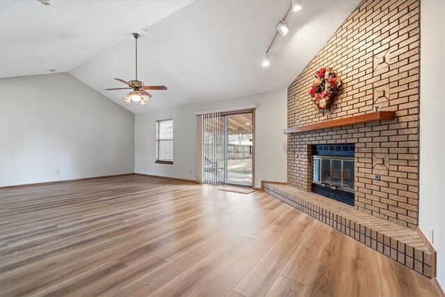 2847 Dove Drive, Fayetteville, AR 72704