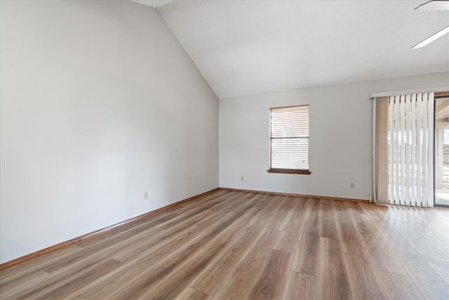 2847 Dove Drive, Fayetteville, AR 72704