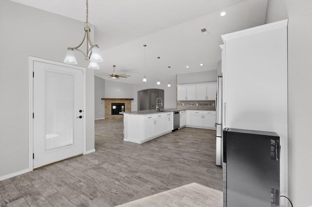 2511 Sunset View Street SW, Los Lunas, NM 87031