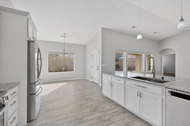 2511 Sunset View Street SW, Los Lunas, NM 87031