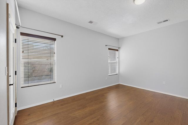 2511 Sunset View Street SW, Los Lunas, NM 87031