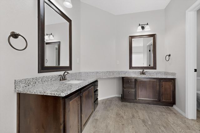 2511 Sunset View Street SW, Los Lunas, NM 87031