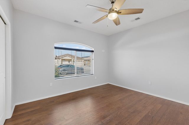 2511 Sunset View Street SW, Los Lunas, NM 87031