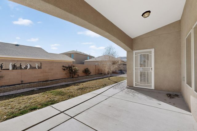 2511 Sunset View Street SW, Los Lunas, NM 87031