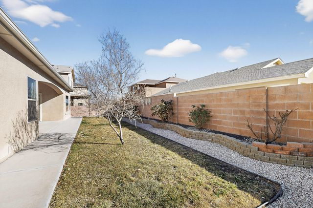 2511 Sunset View Street SW, Los Lunas, NM 87031