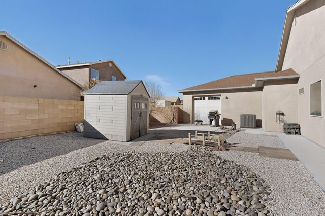 2511 Sunset View Street SW, Los Lunas, NM 87031