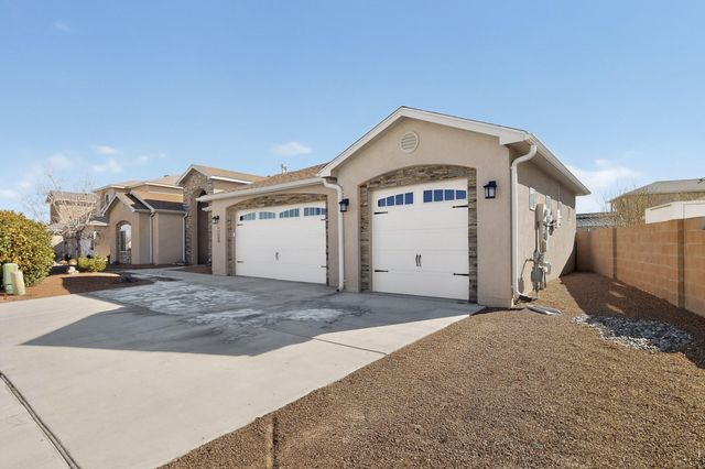 2511 Sunset View Street SW, Los Lunas, NM 87031