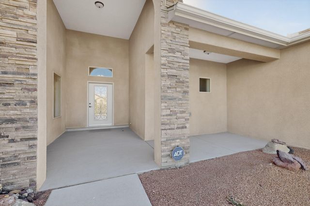 2511 Sunset View Street SW, Los Lunas, NM 87031