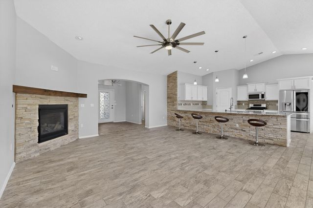 2511 Sunset View Street SW, Los Lunas, NM 87031