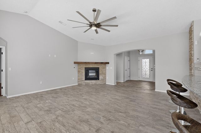 2511 Sunset View Street SW, Los Lunas, NM 87031