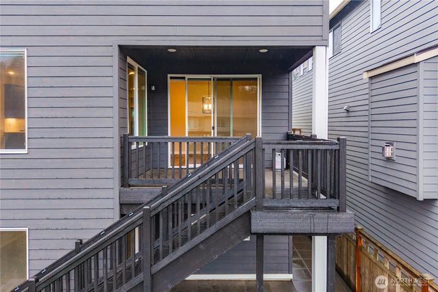 33260 Glacier Avenue SE, Black Diamond, WA 98010