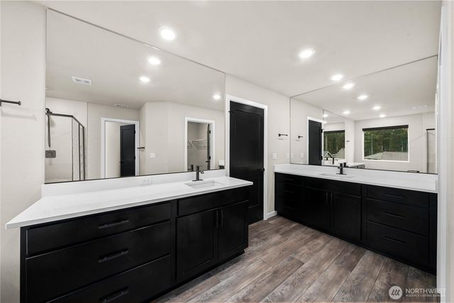 33260 Glacier Avenue SE, Black Diamond, WA 98010