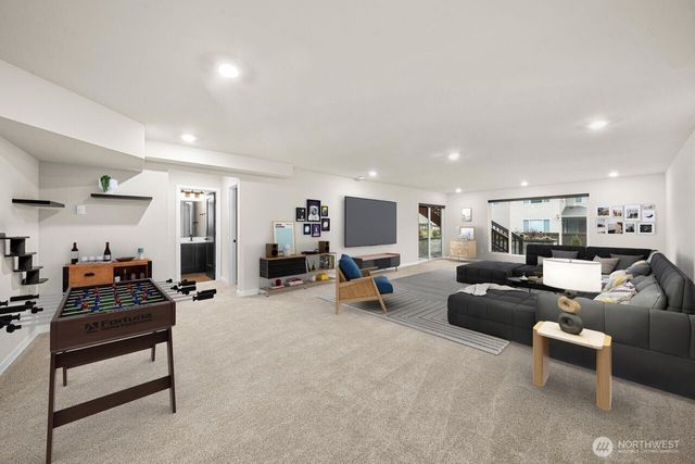 33260 Glacier Avenue SE, Black Diamond, WA 98010