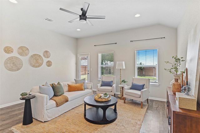 152 Marienfeld LN, Georgetown, TX 78626
