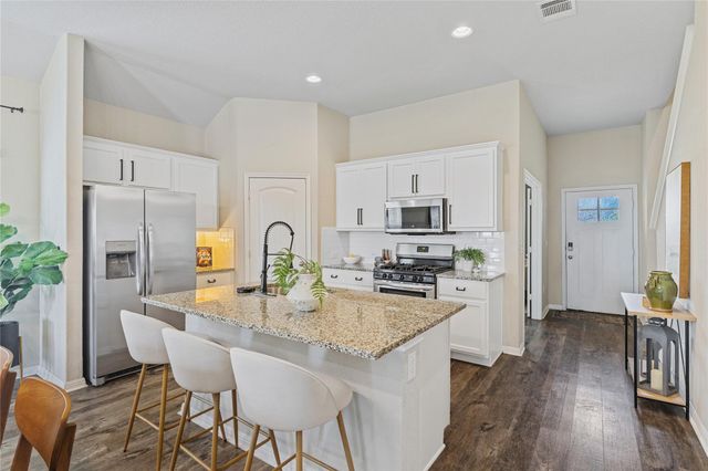 152 Marienfeld LN, Georgetown, TX 78626