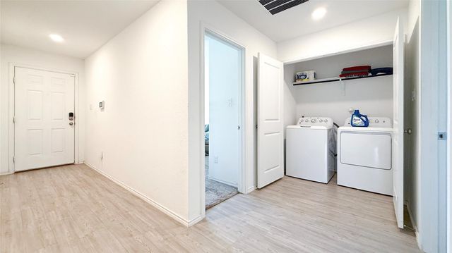 6735 Carlton Crest, San Antonio, TX 78253