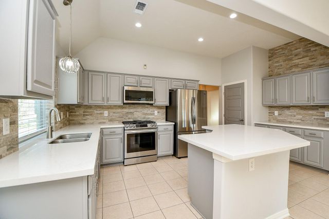 1816 Oak Lodge Drive, Pearland, TX 77581