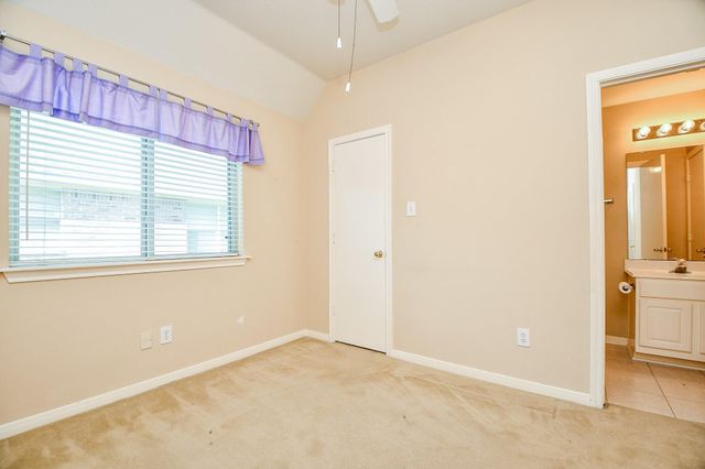 1816 Oak Lodge Drive, Pearland, TX 77581