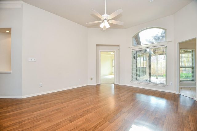 1816 Oak Lodge Drive, Pearland, TX 77581