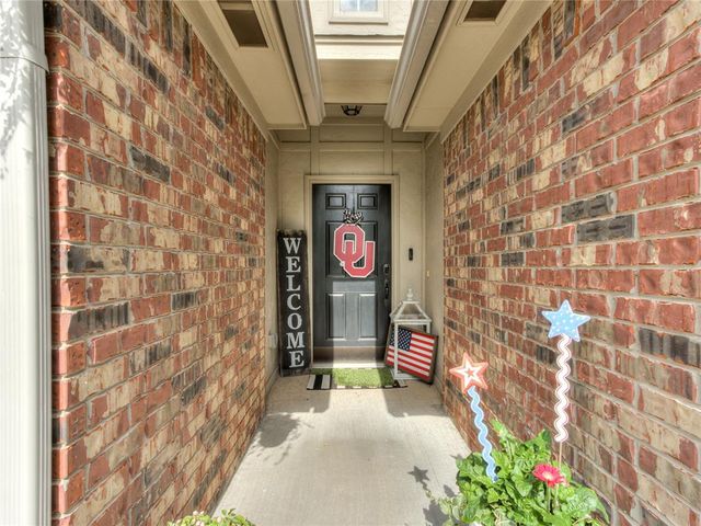 2909 Narrowleaf Lane, Oklahoma City, OK 73128
