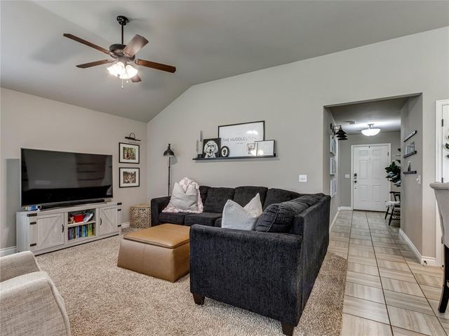 2909 Narrowleaf Lane, Oklahoma City, OK 73128
