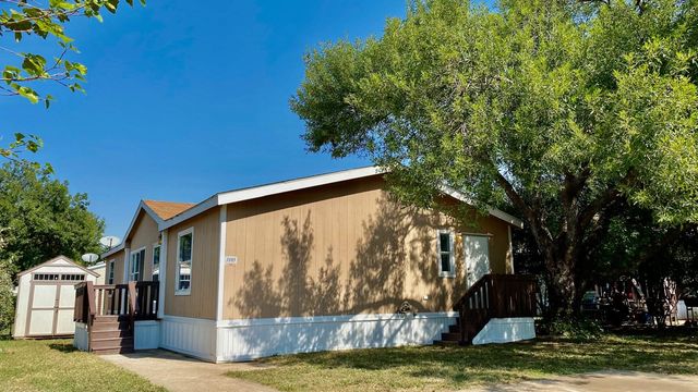 3105 Glen Vista, Fort Worth, TX 76244