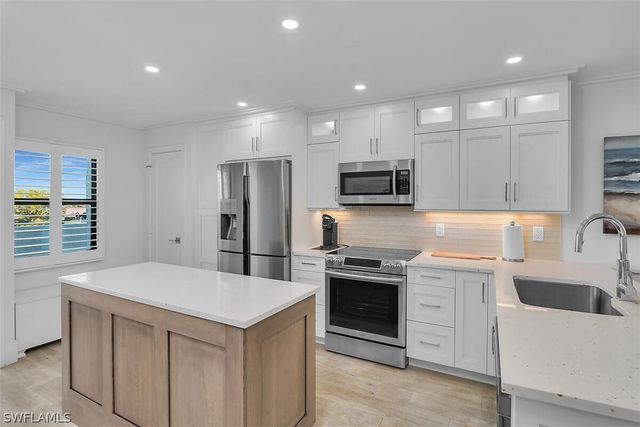 1085 E Bald Eagle DR E502, Marco Island, FL 34145