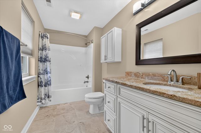336 Neuman Way 9E, Carmel, IN 46032