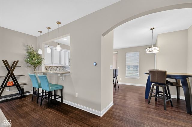 336 Neuman Way 9E, Carmel, IN 46032