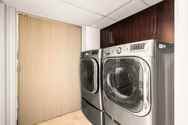 3350 Mccue Road 2402, Houston, TX 77056