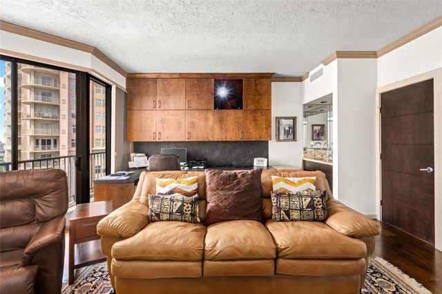 3350 Mccue Road 2402, Houston, TX 77056