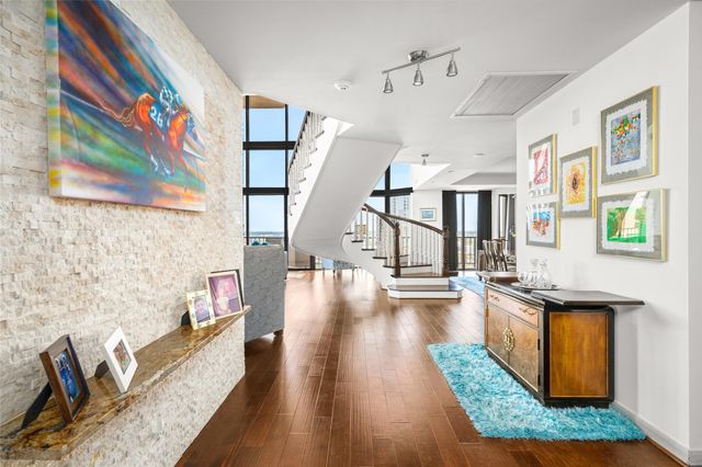 3350 Mccue Road 2402, Houston, TX 77056