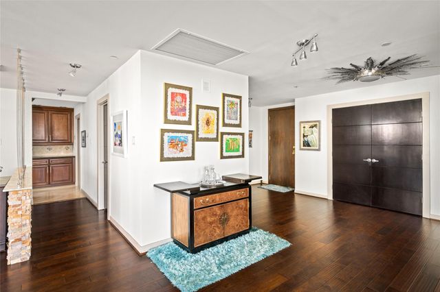 3350 Mccue Road 2402, Houston, TX 77056