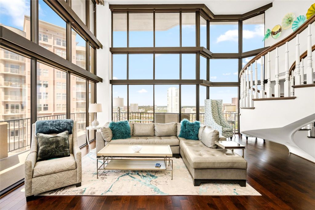 3350 Mccue Road 2402, Houston, TX 77056