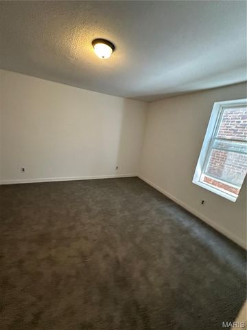 4042 Nebraska Avenue, St Louis, MO 63118