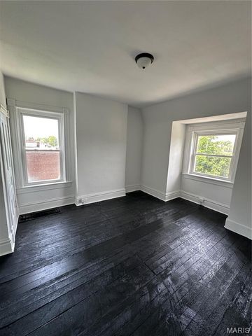 4042 Nebraska Avenue, St Louis, MO 63118