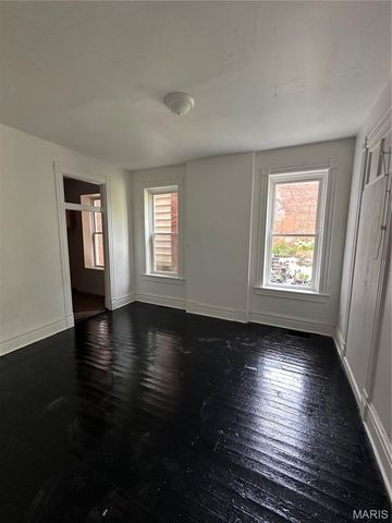 4042 Nebraska Avenue, St Louis, MO 63118