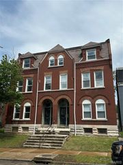 4042 Nebraska Avenue, St Louis, MO 63118